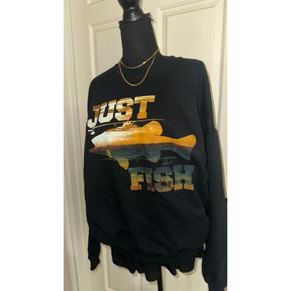 VINTAGE Jerzees Just Fish Crewneck Sweater Adult XL Black Graphic Fishing - Picture 4 of 9